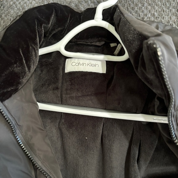 Calvin Klein Long Puffer Jacket - Picture 5 of 7